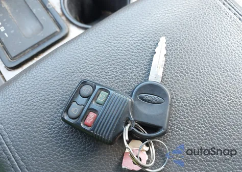 2008 Ford Expedition Xlt z USA, uszkodzony, nr VIN 1FMFU15518LA78950